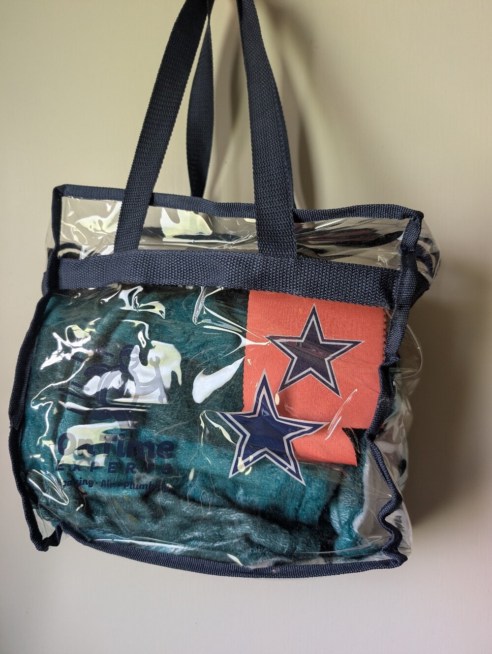 Dallas Cowboys Clear Tote Bag, Coozie And Green Blanket Bundle